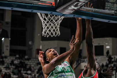 Potanın Timsahları Beşiktaş karşısında