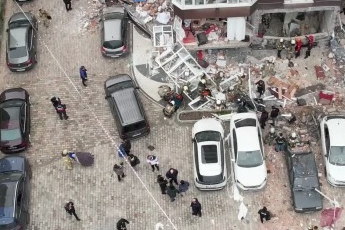 İstanbul'da 14 katlı binada patlama! Fotoğraflar dehşete düşürdü, ölü ve yaralılar var...