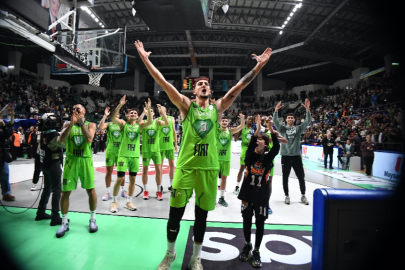 TOFAŞ evinde Anadolu Efes'i devirdi!