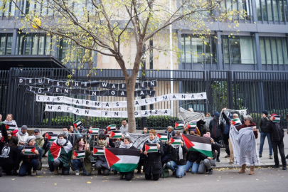 İspanyollar, İsrail'e silah satan Almanya'yı protesto etti