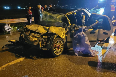 Samsun'da tıra çarpan otomobilin sürücüsü hayatını kaybetti