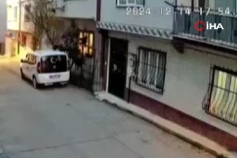 Bursa'da ara sokakta akılalmaz kaza!