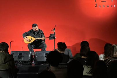 Bursa MEM Sahne’de yılın son konserini Karademir verdi