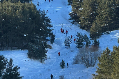 Erzurum Palandöken'de çığ düştü! O anlar kameralara yansıdı...