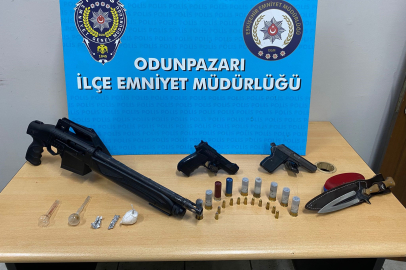 Eskişehir'de polislere uzun namlulu tüfekle karşılık veren şahsın da aralarında bulunduğu 7 şüpheli yakalandı