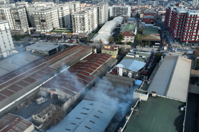 İstanbul Küçükçekmece'de korkutan yangın