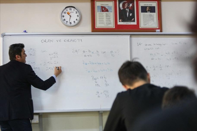 İlkokulda karne yerine gelişim raporu! Millî Eğitim Bakanı Yusuf Tekin duyurdu...