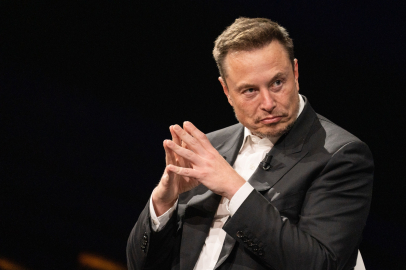 Elon Musk Almanya'yı birbirine kattı: Scholz'a hakaret etti, desteklediği partiyi açıkladı