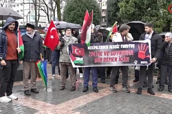 Bursa'da sağlık çalışanları Filistin'e destek için yürüdü