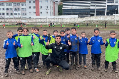 Bursa Mudanya'da üzücü görüntü! Patates tarlası değil futbol sahası...