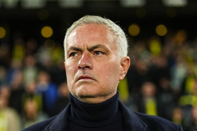 Mourinho istedi o ismi Fenerbahçe alıyor!