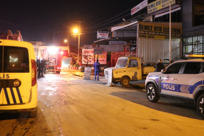 Sakarya sanayi sitesinde korkutan yangın: Ekipler kısa sürede söndürdü