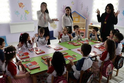 Çalışan anneler dikkat! Cumhurbaşkanlığı'ndan 'kreş' açıklaması geldi...