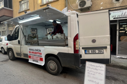 Bursa'da sürekli tartıştığı dükkan komşusunun taşınmasını lokma döktürüp kutladı