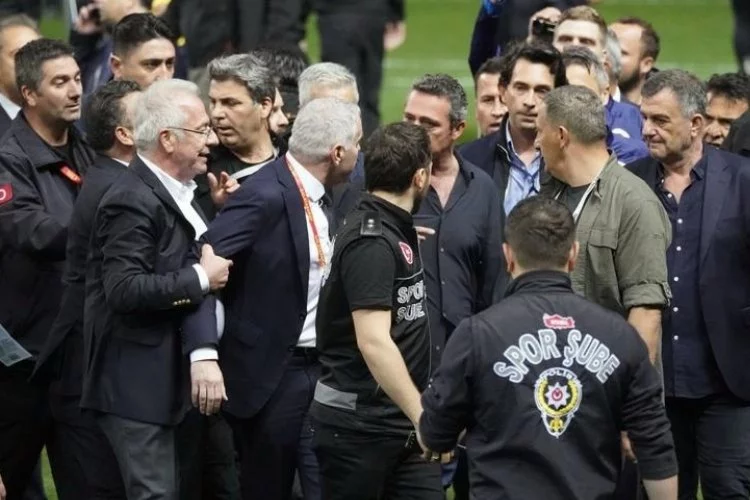 Ali Koç ve Fenerbahçeli futbolculara men cezası!