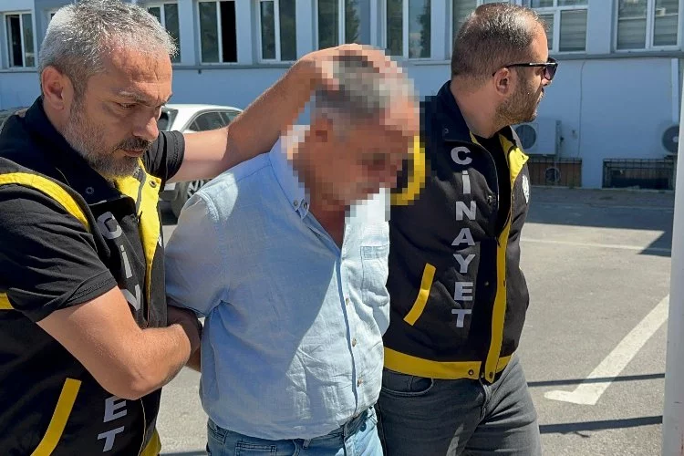 Bursa'da takside gördüğü eşini ve ticari taksi şoförünü vuran koca yakalandı
