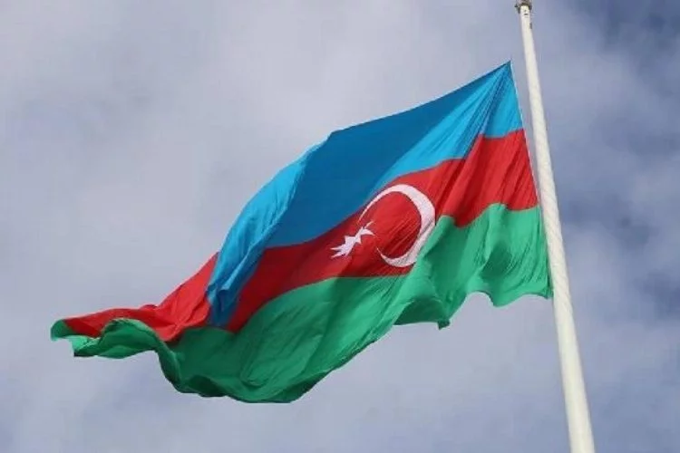Azerbaycan İsrail'de büyükelçilik Filistin'de temsilcilik ofisi açacak