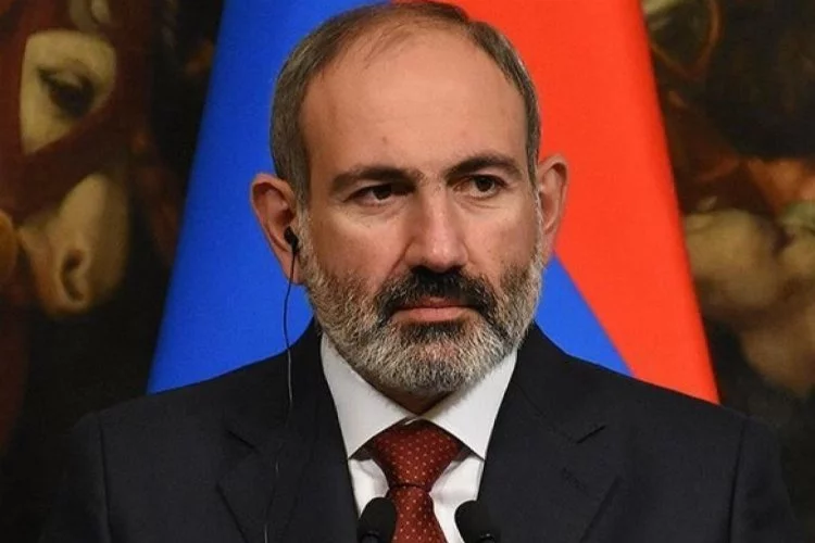 Paşinyan: Bizim 'tarihi Ermenistan' arayışını durdurmamız gerekiyor