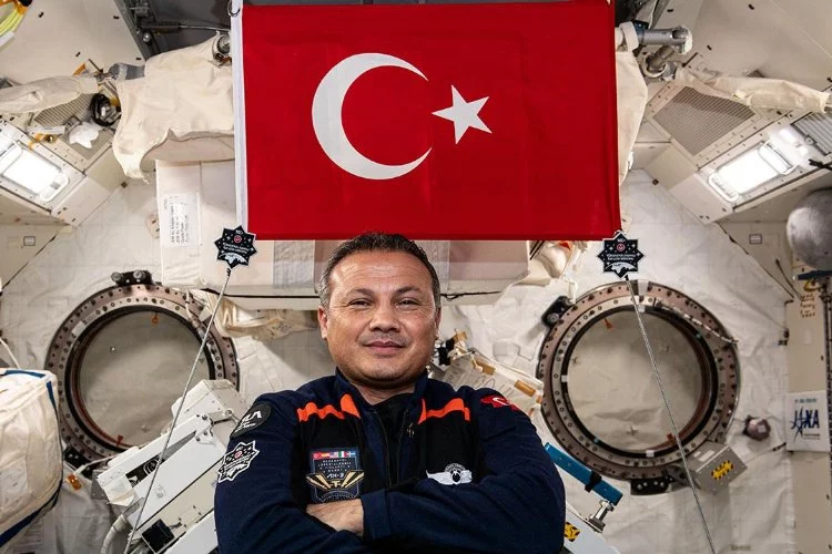 Türkiye uzay çalışmalarında hedefine emin adımlarla ilerliyor